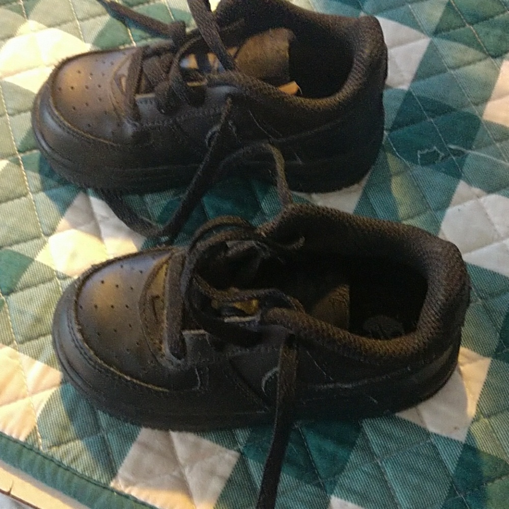 Nike air force baby shoes size 6c